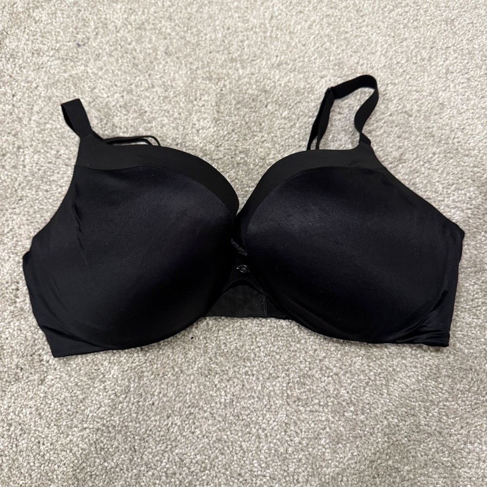 Very Victoria’s Secret 38D Pushup Bra Solid Black Padded Underwire